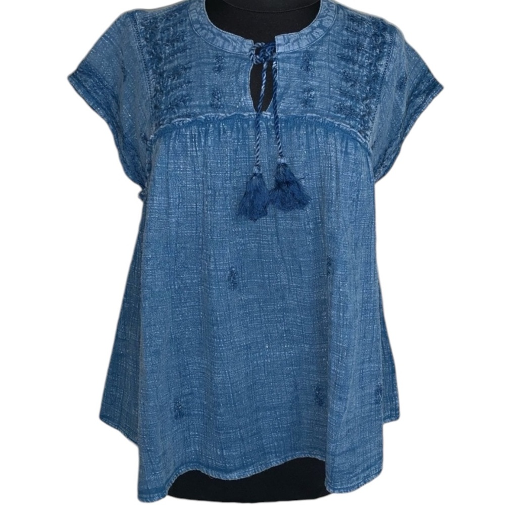 Rachel Zoe Blue Vintage Wash Embroidered Babydoll Tee Top Shirt size small
